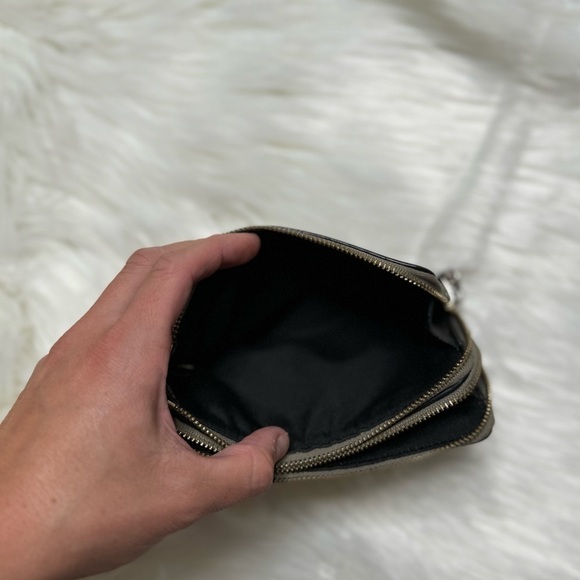 Coach Pebbled Leather Double Corner Zip Wallet - Picture 8 of 9